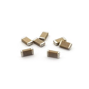 خازن 4.7nF 472 1206 SMD 